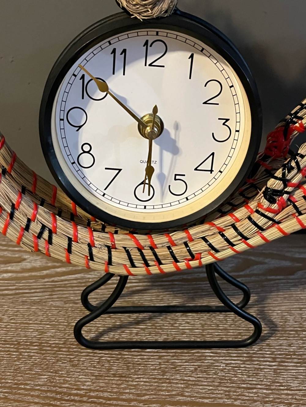 Sweetgrass Rooster Clock - Picture 4 of 6
